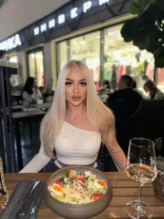 Анжела эскорт в городе Дубай