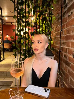 Анжела эскорт в городе Дубай