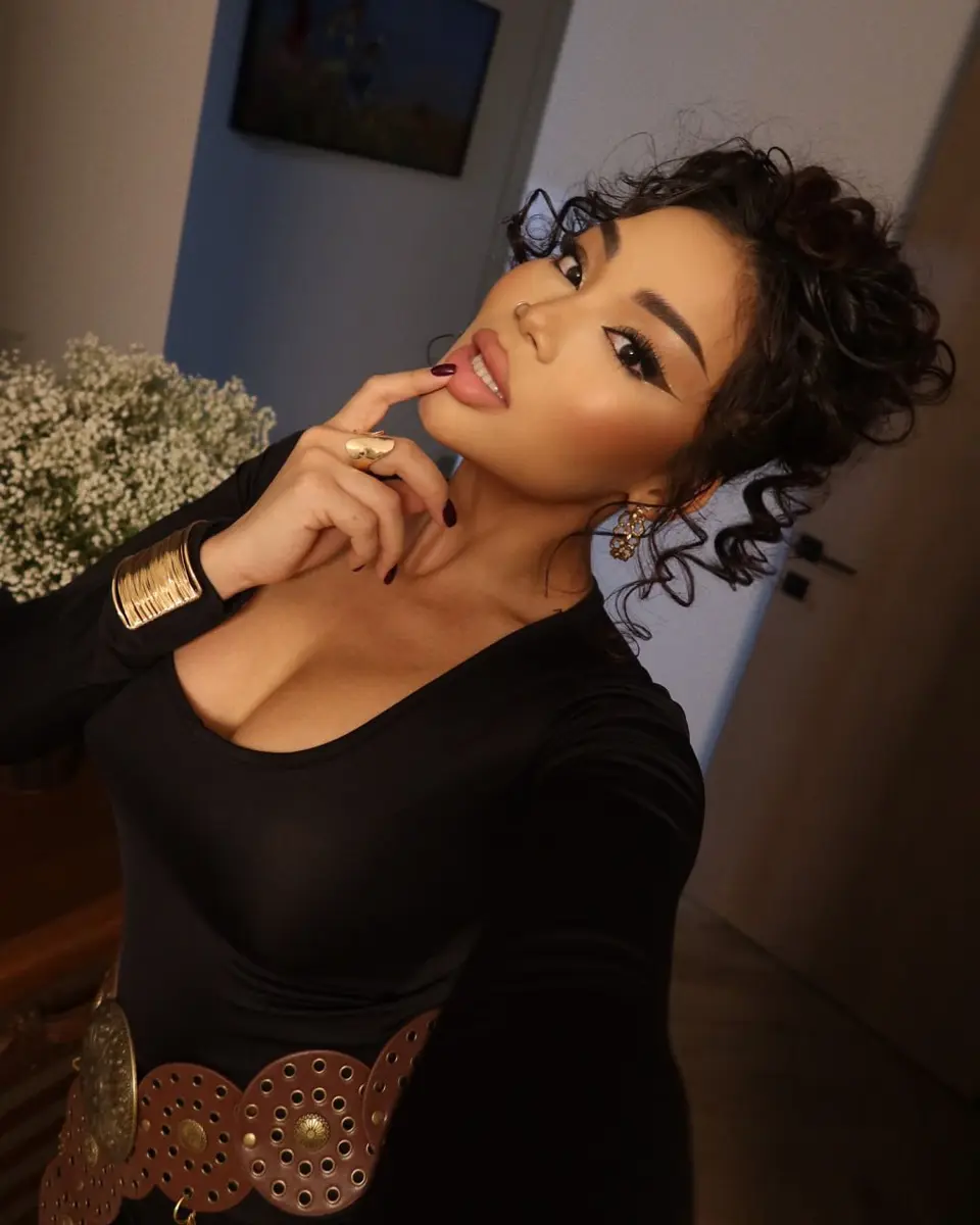 Diva escort in Dubai