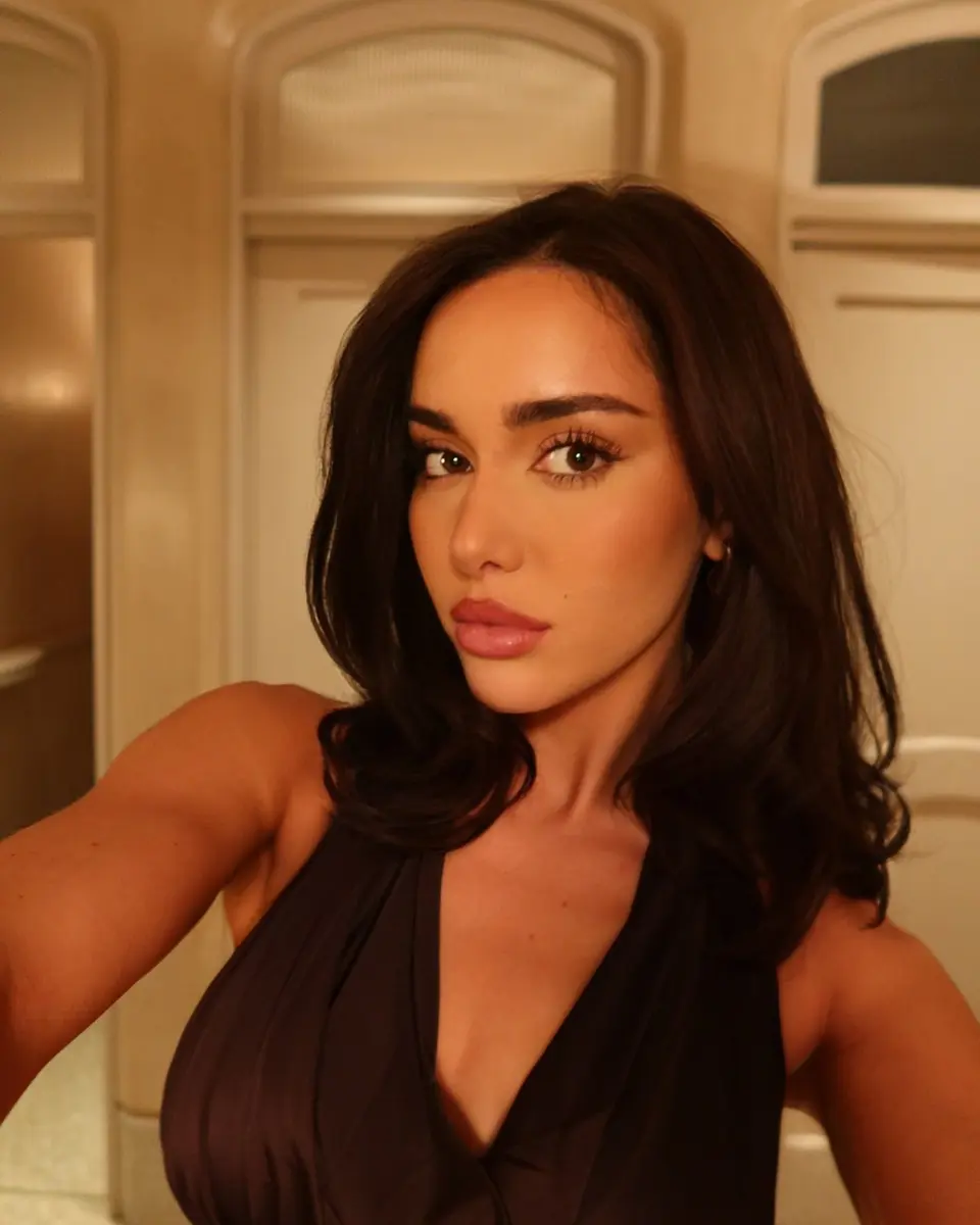 Elmaz escort in Dubai