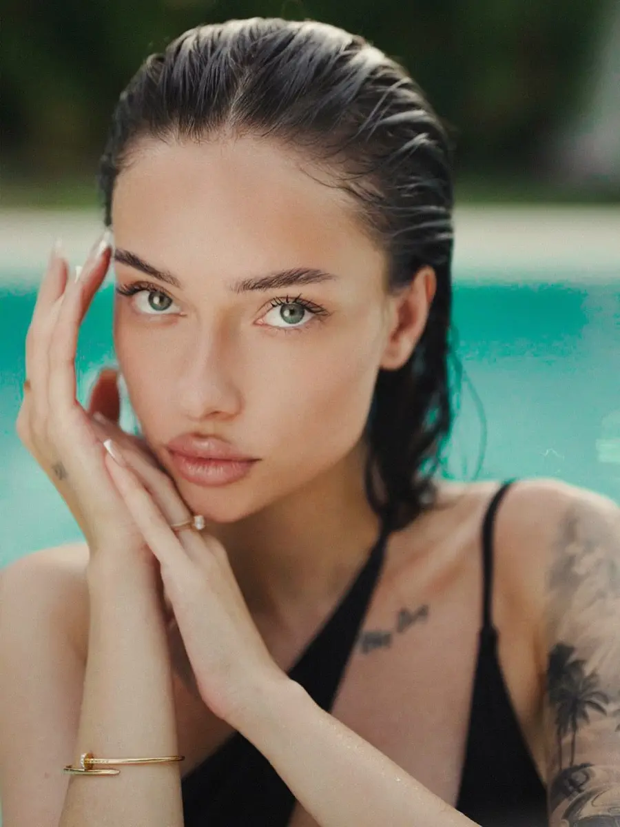 Flora escort in Dubai