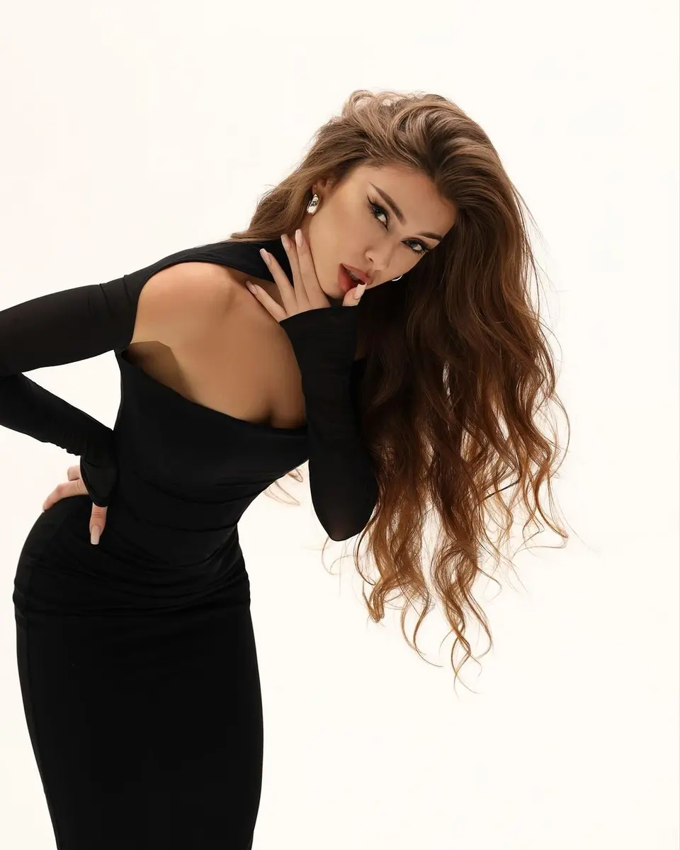 Julia escort in Dubai