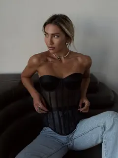 Джулия эскорт в городе Дубай