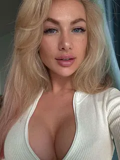 Lucy escort in Dubai