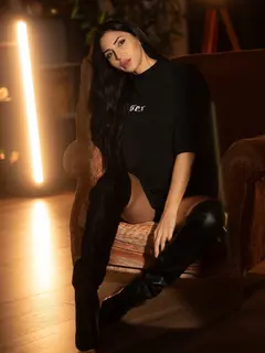 Miroslava escort in Dubai