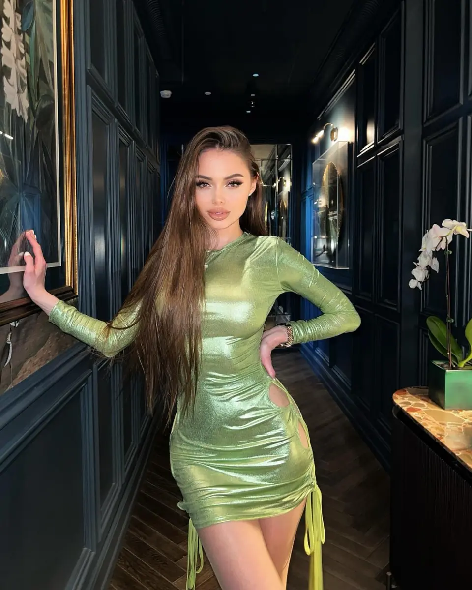 Oksana escort in Dubai