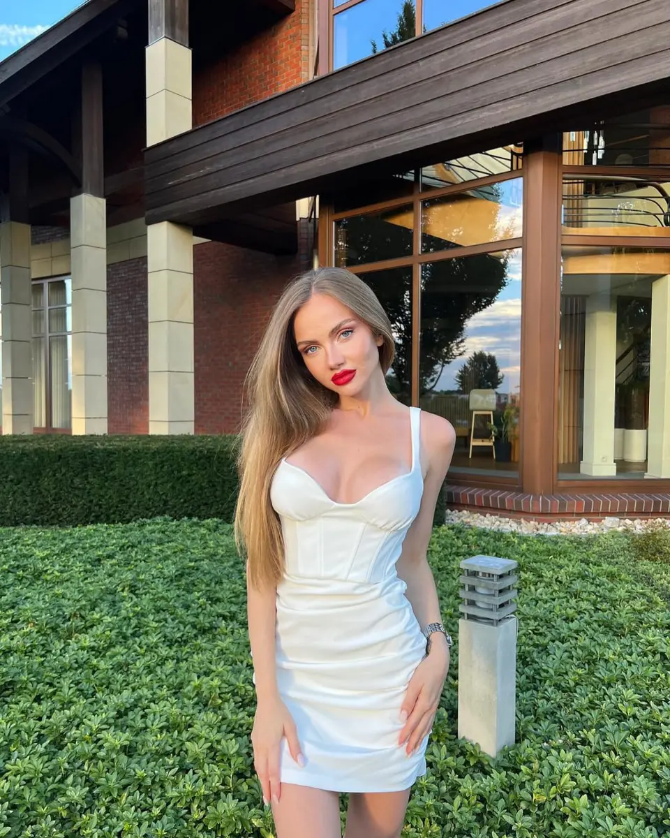 Selena escort in Dubai