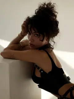 Ялен эскорт в городе Дубай